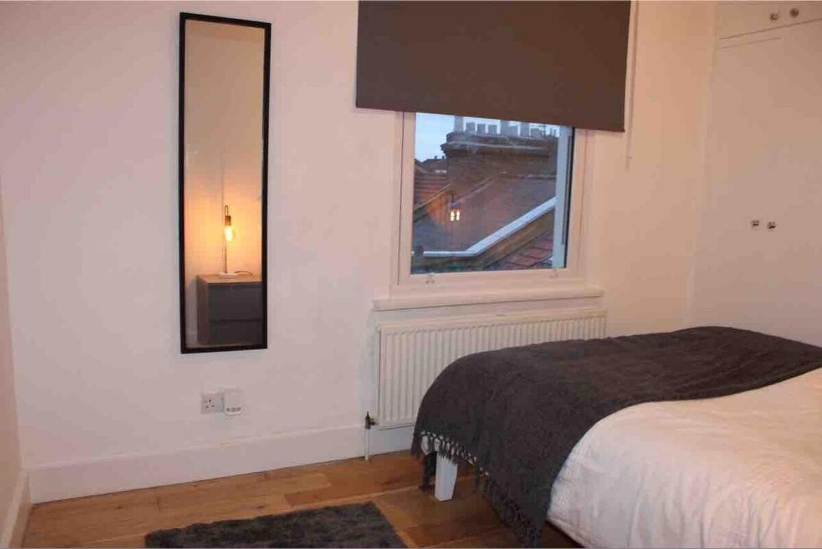 Very Central 2 Bed In Fulham Londres Exterior foto